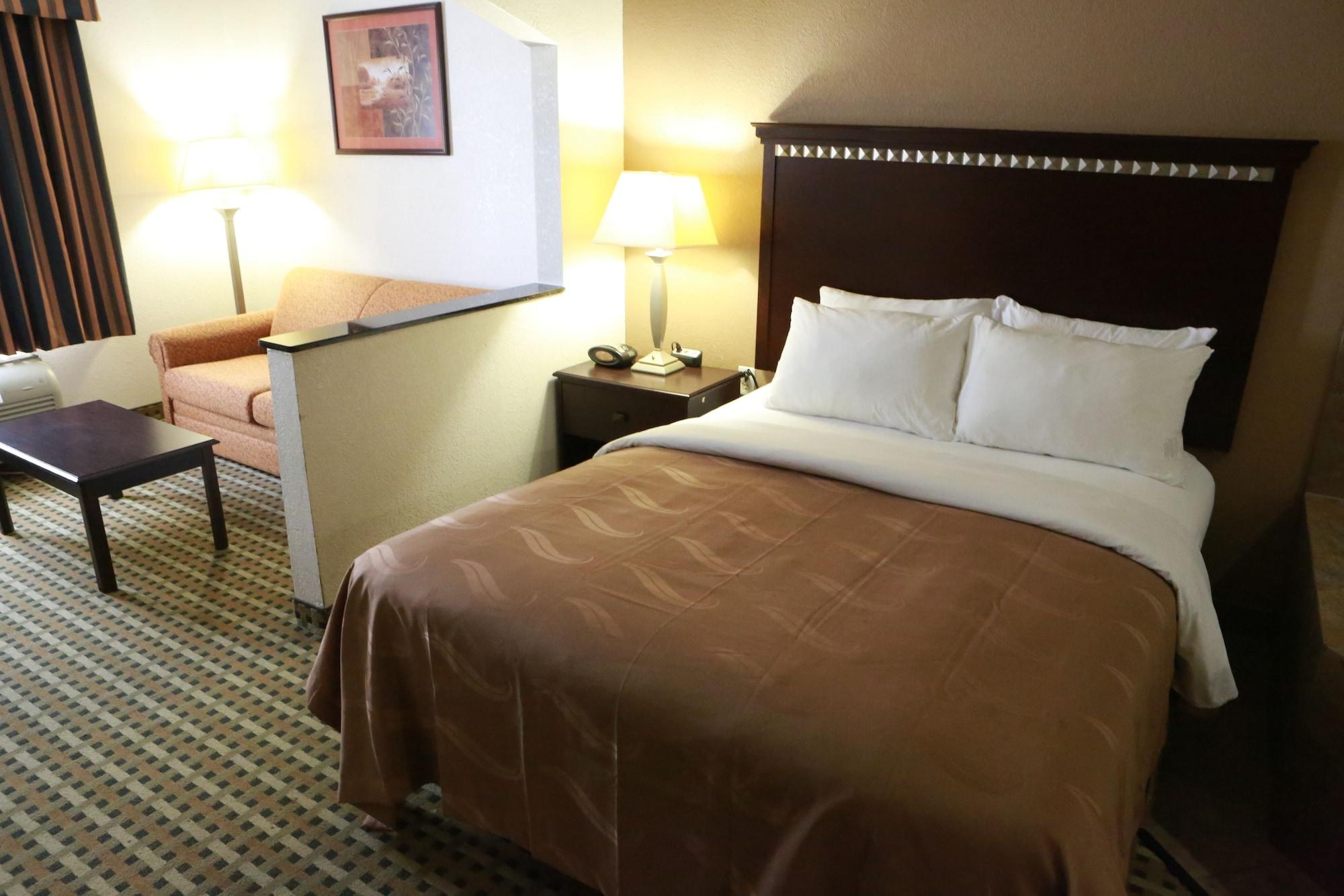 Quality Suites Burleson - Ft Worth מראה חיצוני תמונה