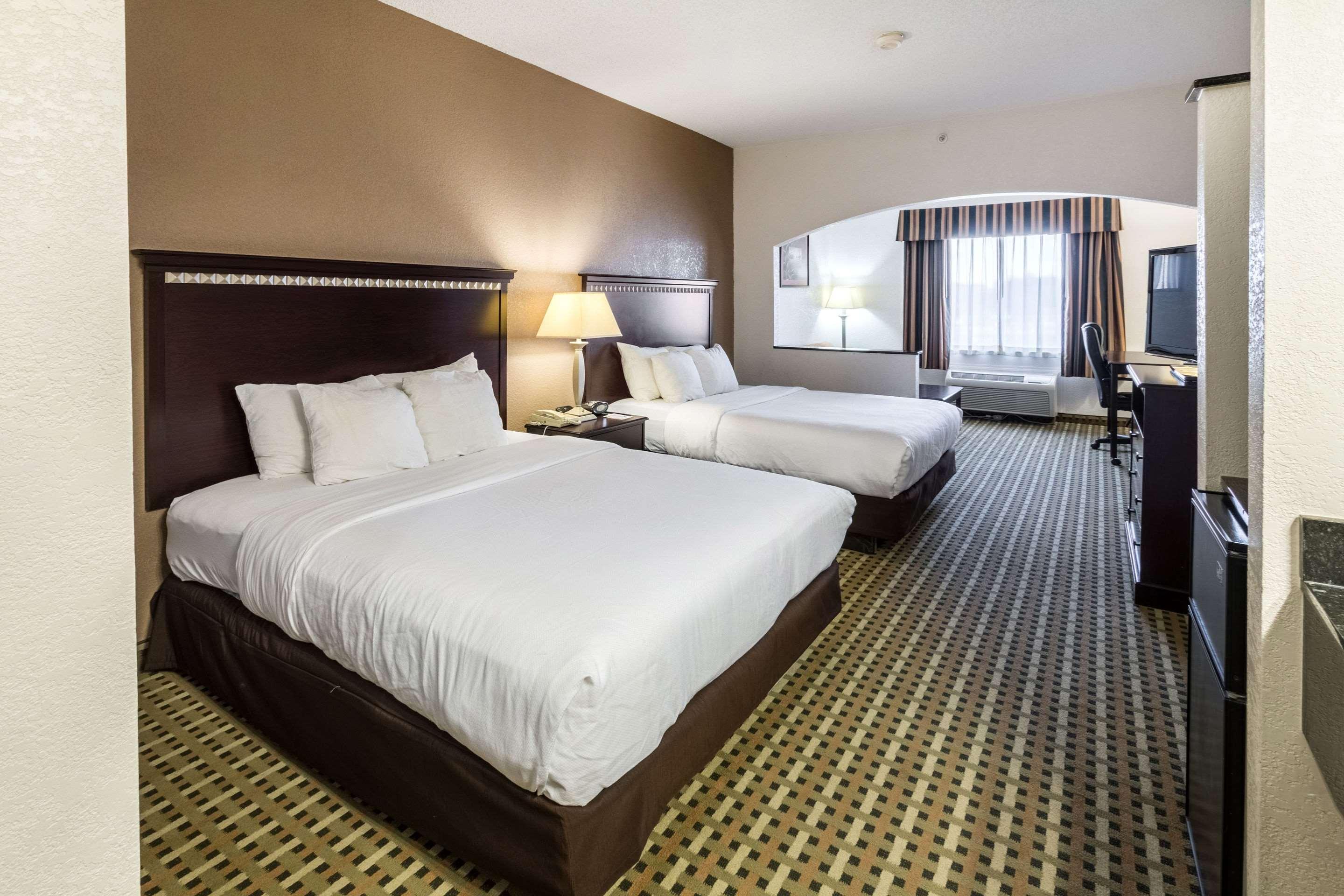 Quality Suites Burleson - Ft Worth מראה חיצוני תמונה