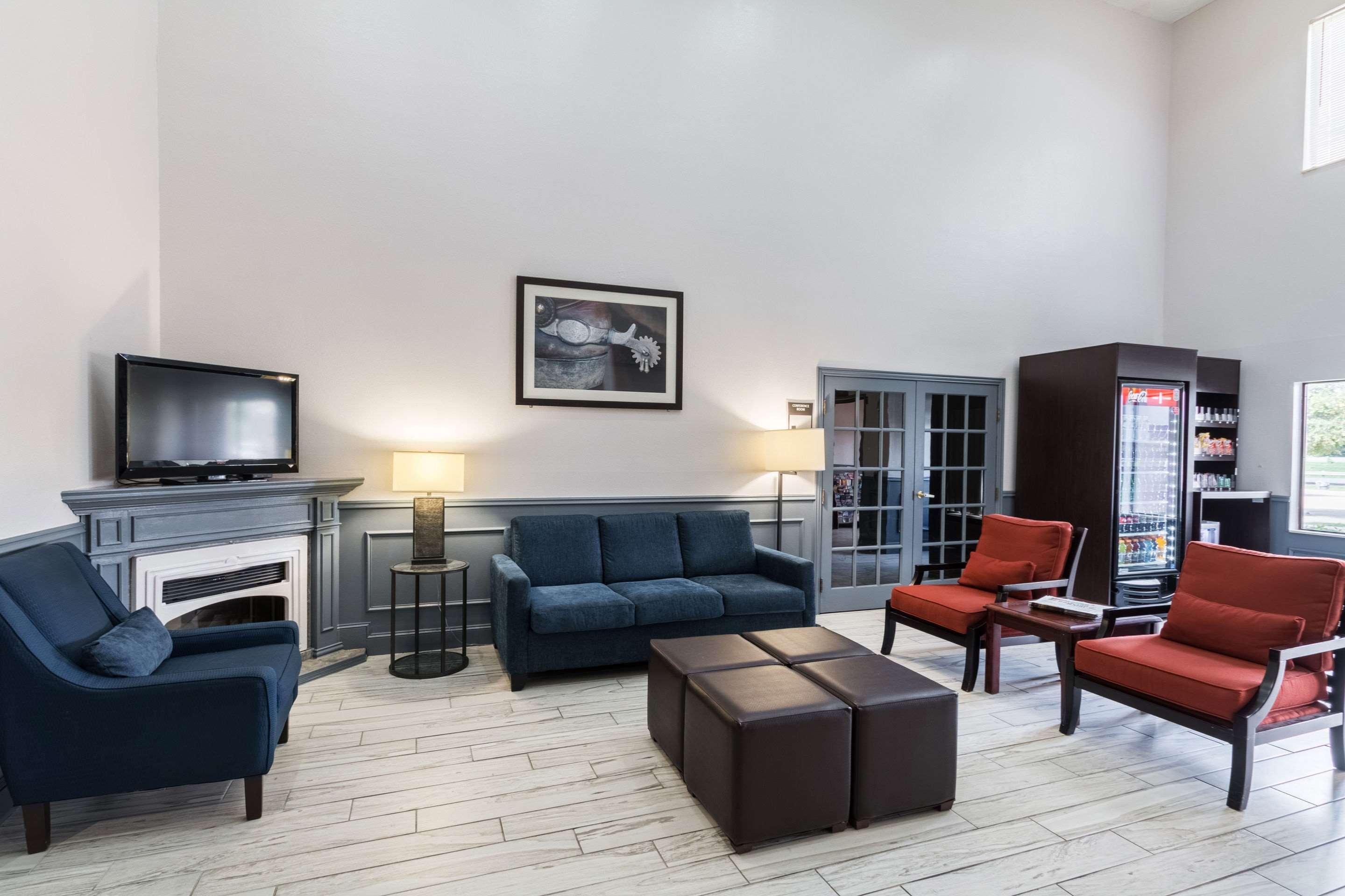 Quality Suites Burleson - Ft Worth מראה חיצוני תמונה