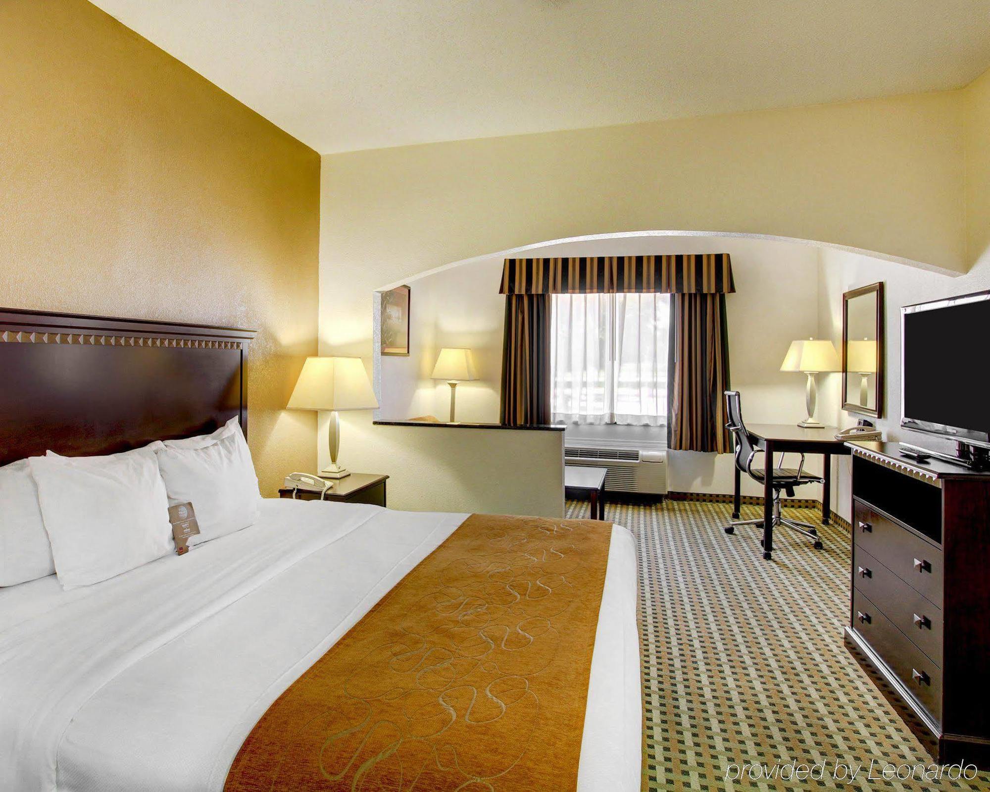 Quality Suites Burleson - Ft Worth מראה חיצוני תמונה